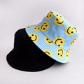 Zwei Fischerhüte Set in klassischem Schwarz und Hellblau mit gelben Smiley Gesicht Prints - Erwachsene 55-58cm / Lachgesicht Himmelblau