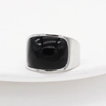 Anillo minimalista de acero de titanio plateado con piedra de ojo de gato negra cuadrada - US 11 / Acero Piedra Negra