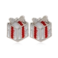 Gros plan de boucles d'oreilles boîte cadeau de Noël argentée avec nœud rouge et fini brillant - #35 Boîte Cadeau/Métal Argenté Ruban Rouge