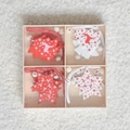 Lot de suspensions de Noël en bois étoiles et sapins rouges et blancs dans leur boîte - Motif Renne Étoiles Pins-5CM-20Pcs
