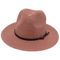 Dettaglio cappello Panama rosso rosa con cinturino in pelle nera e fibbia bronzo - Taglia Unica (Paglia Piatta) / Rosa Polvere (Fascia in Pelle Nera)