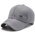 Casquette de baseball classique grise en coton avec logo SPORT en métal et coutures - Réglable / Gris clair
