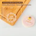 Acrylic Christmas wreath cookie stamp with Merry Christmas text for fondant and baking - Christmas Wreath Stamp (QA0353)