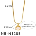 Vista dettagliata della collana a serpente placcata oro 18K con ciondolo bianco - Stile Intarsio in Zirconia Tonda (NB-N1285)