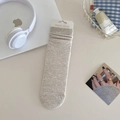 Minimalist oatmeal beige ribbed crew socks for women made of combed cotton - One Size / Khaki