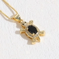 Collier tortue avec finition en or 14 carats, gemme noire et zircons blancs étincelants - Zircon Noir