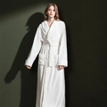 Peignoir épais en flanelle blanche avec texture pelucheuse et col châle pour couples - M / Blanc