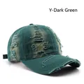 Berretto da baseball verde scuro vintage con dettagli strappati e stile retrò usato - Verde Scuro