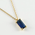 Colgante de circonita azul cuadrada en cadena de acero inoxidable chapada en oro 18K - Azul oscuro