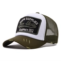 Λεπτομέρεια του vintage 3D κεντήματος New York σε καπέλο trucker λαδί και λευκό - Πράσινο του Στρατού
