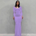 Detalle de vestido largo ajustado morado de manga larga que muestra el tejido de punto elástico - XS / Tops / Violeta