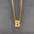 Collar de cadena cubana chapado en oro de 18K con un colgante de letra B mayúscula - Letra B / Dorado