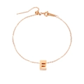 Cavigliera minimalista in oro rosa con ciondolo lettera E 3D e perla regolabile in acciaio inox - E-Oro Rosa