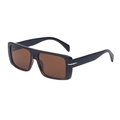 Gafas de sol polarizadas cuadradas con montura negra y lentes marrones y detalles dorados - C3 Polarizado Degradado Negro Marrón