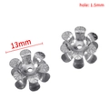 Capuchones de flor plateados de 13mm con agujero de 1,5mm para hacer joyas - 20 Piezas/Paquete / Color Acero