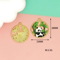 Ciondolo tondo panda e bambù in lega dorata con smalto per creazione di gioielli fai-da-te - 9 Panda che Mangia Bambù