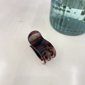 Petite pince à cheveux écaille de tortue pour queue de cheval haute sur fond blanc - Papillon Queue de Cheval Haute (2.9*5.8cm) / Écaille de Tortue Brillante