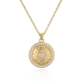 Collier doré avec pendentif soleil et œil en relief et cercle de cristaux scintillants - Soleil et Œil (CN001997YH)