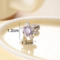 Orecchino a fiore in argento con zircone viola chiaro e misura di 1,2 cm - 1.2cm / Viola Bluastro (Pezzo Singolo)