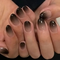 Unghie finte lunghe ovali sfumate caffè nero eleganti con effetto ombré naturale - Sfumatura Nero Caffè Elegante (CW718)