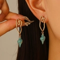 Pendientes de caracola dorada con colgantes de resina en color verde azulado - Caracola Azul (9948)