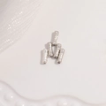 Makroaufnahme silberner, unregelmäßig gehämmerten Bambus-Abstandshalter für Schmuck - Silber / Klein 2x6mm / Karomuster