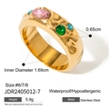 Retro roestvrijstalen ring met gekleurde zirkonia en een gehamerde textuur - US 6 / Goud/Veelkleurige Zirkonia