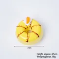 Calamita da frigo a forma di ciambella gialla in PU con arancia, diametro 7 cm - Giallo-Arancia