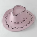 Chapeau de cowboy rose avec surpiqûres noires décoratives et bord large élégant - Taille Enfant (Circonférence 54cm) / Blanc Rosé Clair