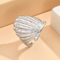 Polished silver shell ring for women with unique ocean style and adjustable band - J03305 / Silver