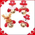 Weihnachtsglocken Set mit Weihnachtsmann, Schneemann, Rentier und Bär Plüschfiguren - Zufälliger Glockenstil