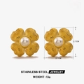 Orecchini a fiore in acciaio inossidabile placcato oro 18K con perla bianca, 2,7 cm - Stile Fiore a 4 Petali con Perla (Golden 3)
