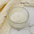 Candela profumata rosa bianca in ciotola di vetro, diametro 9cm e peso di 296g - Vetro a Righe Verticali Bianco (Tuberosa)