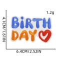 Détails du patch brodé Birthday montrant la taille 6,4x4,1 cm et le poids de 1,2g en gros plan - Patch de Fête 15# (Anniversaire & Cœur)