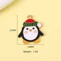 Ciondolo a forma di pinguino natalizio in smalto con campanellino rosso e bordo oro - Pinguino