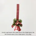 Addobbo natalizio con campanella rossa, fiocco di velluto, aghi di pino e bacche - Campanella Babbo Natale Rossa