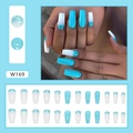 Blaue und weiße Ombré-Kunstnägel in langer Ballerina-Form mit Glitzer-Akzenten - W169 Blaue Galaxie (Kleber-Stil)