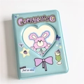 Süßes blaues 3-Zoll PVC Fotokartenalbum mit Herzfenster und Cartoon-Hasen-Motiv - 3 Zoll (40 Taschen) / Minzgrüner Hase