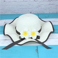 Detail of white wide-brim straw hat with wavy edges and decorative plumeria flowers - M (56-58cm) / Milk White-Bound Edge Plumeria