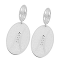 Boucles d'oreilles ovales argentées, texture brossée et motif couture rugby - Style de Texture de Point Givré Ovale (KE37280-K)