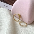 Gold plated snake-style open ring set with elegant pearls on soft knit background - Gold 2-Piece Set