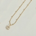 Collana a sfere dorate con ciondolo a lettera G impreziosito da perle in stile vintage - Lettera C