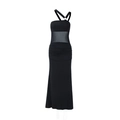 Detail van zwarte asymmetrische jurk met metalen ring en mesh inzetstuk in de taille - S / Zwart