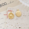 Λεπτομέρεια macro από vintage μενταγιόν μπαστούνι 18K για χειροποίητα κοσμήματα - Στυλ 7-Μπαστούνι