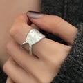Chic 925 sterling silver ring with hammered texture worn on finger for summer style - JZ1223 (Hammered Texture)