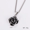 Detail eines 31mm schwarzen Rosenanhängers mit silbernen Rändern und 47g Gewicht - Schwarze Rose Stil (AML01155-4)