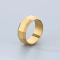 Anillo de hombre 8mm en acero inoxidable dorado cepillado con diseño geométrico de facetas - US 8 / Dorado