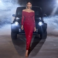 Robe de soirée élégante rouge vin à épaules dénudées avec paillettes et coupe ajustée - Bordeaux