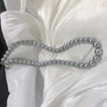 Collana di perle grigie stile Akoya tonde con lucentezza metallica e chiusura argento - Chiusura in Argento S925/Perla Sintetica / 8mm/40cm