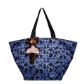 Borsa tote blu con stampa animalier e charm a forma di topo in peluche con vestito rosa - Blu